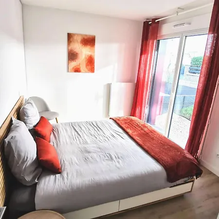 Cocoon With Terrace At 2 Steps From The Sea *