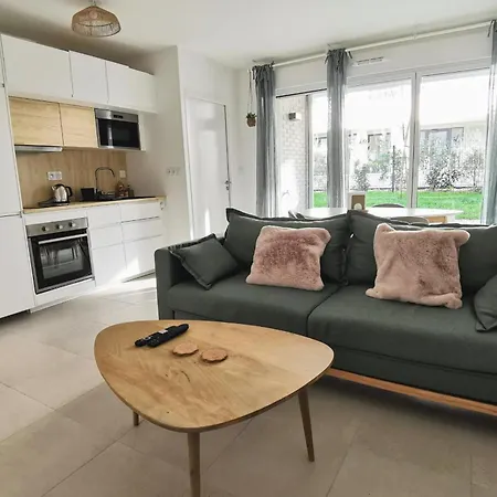 Cocoon With Terrace At 2 Steps From The Sea La Baule