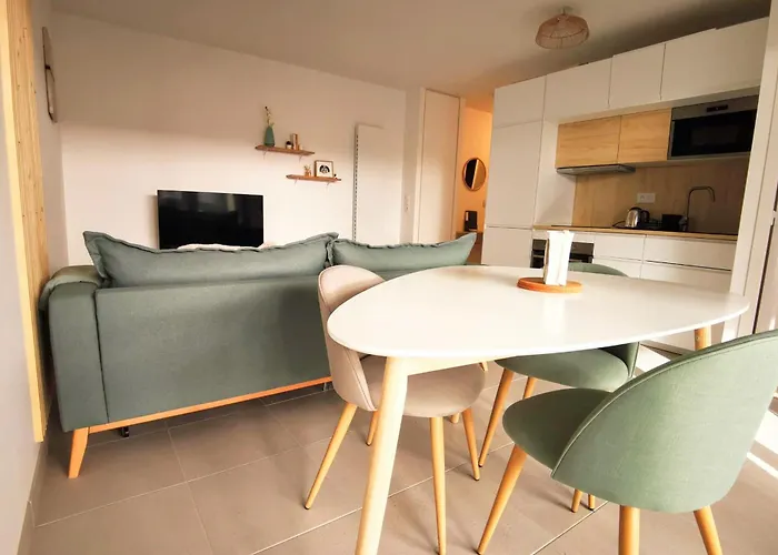 Cocoon With Terrace At 2 Steps From The Sea 아파트