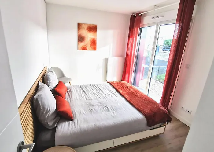 Cocoon With Terrace At 2 Steps From The Sea *