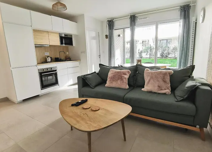 Cocoon With Terrace At 2 Steps From The Sea La Baule